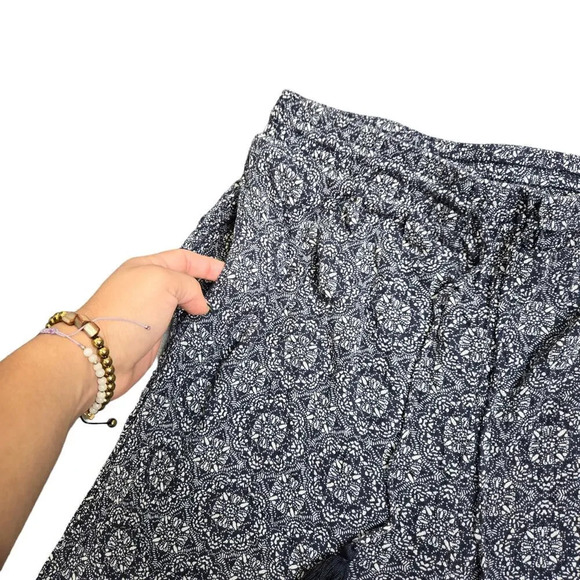 Knox Rose Geometric Lounge Pants - Picture 3 of 6